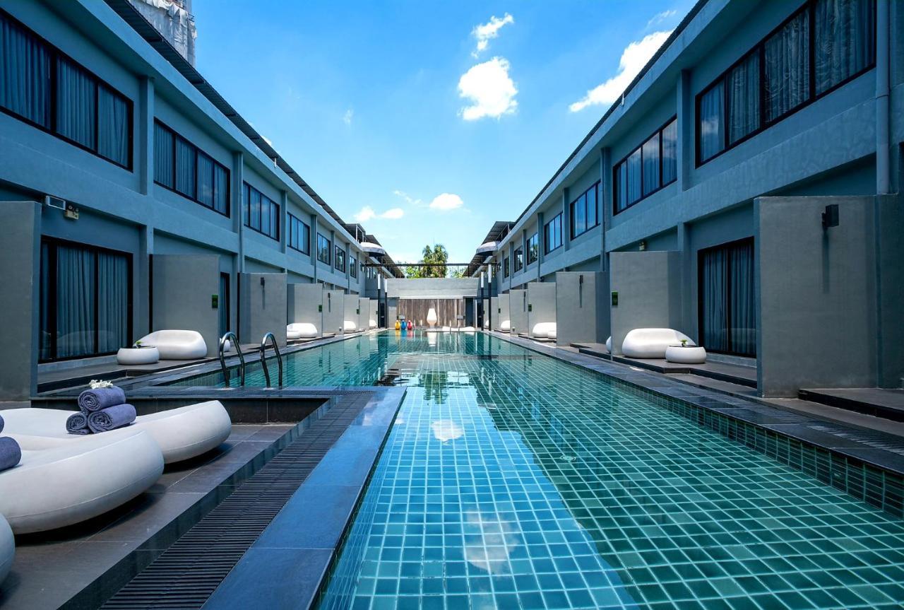 S Ratchada Leisure Hotel - Sha Plus Bangkok Eksteriør bilde The swimming pool at the hotel