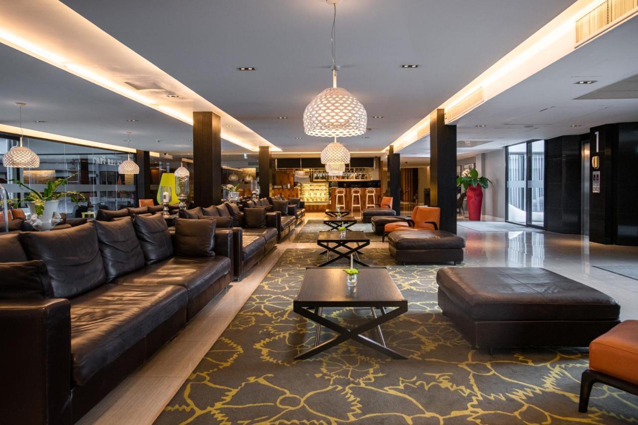 S Ratchada Leisure Hotel - Sha Plus Bangkok Eksteriør bilde The lobby of the hotel