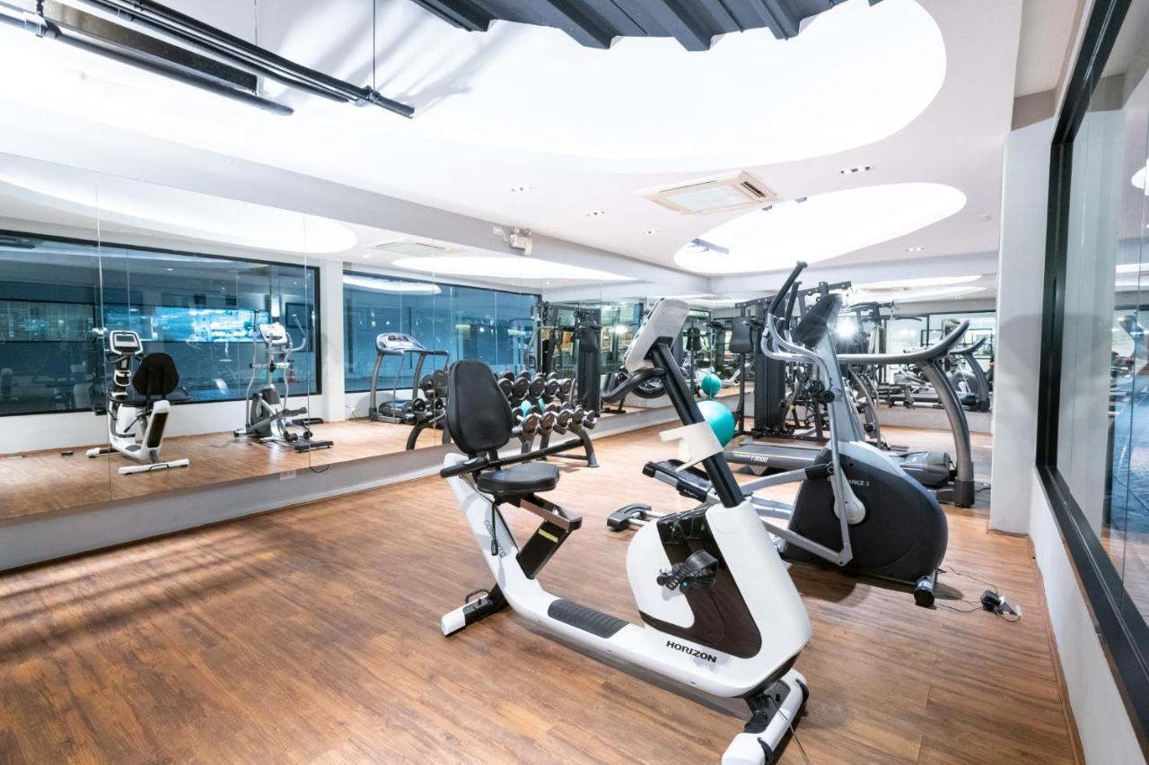 S Ratchada Leisure Hotel - Sha Plus Bangkok Eksteriør bilde The gym at the hotel